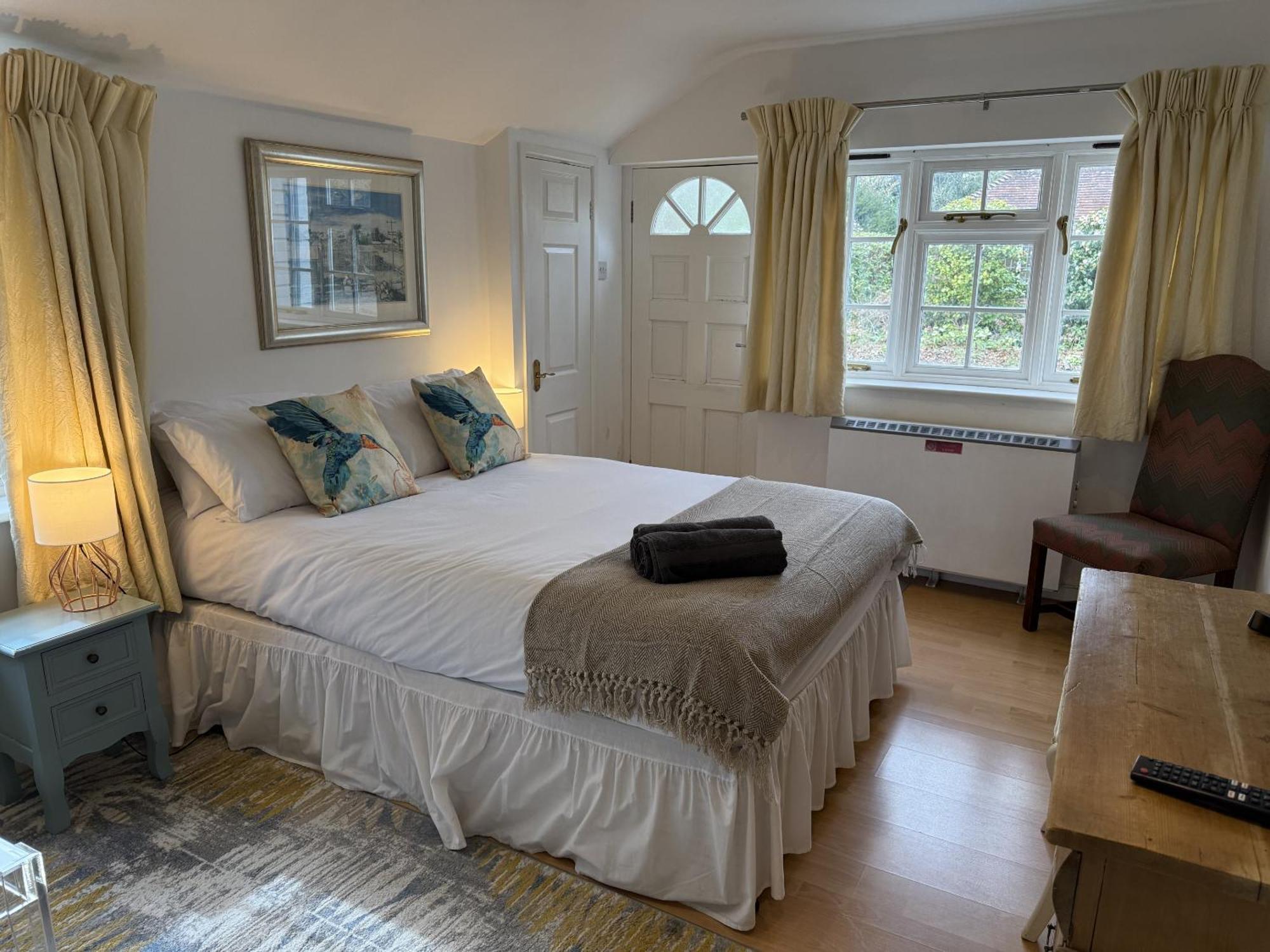 Private Entry Guesthouse Hideaway Hordle Екстер'єр фото